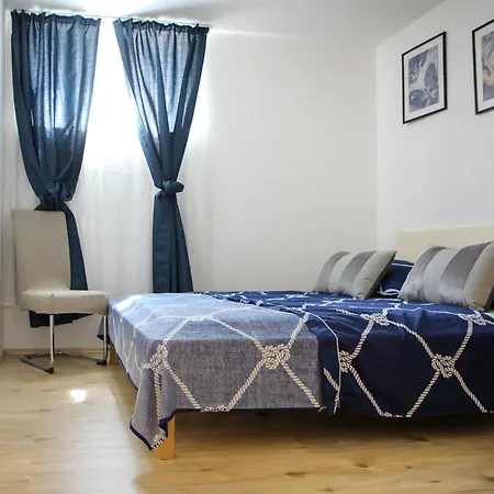 Tonia Apartment